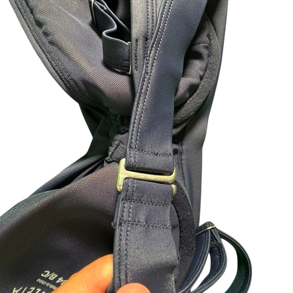 Athleta Navy Blue Bikini Swim Top 34 B/C Twist Front Adjustable Straps Bra Lined - Picture 11 of 11